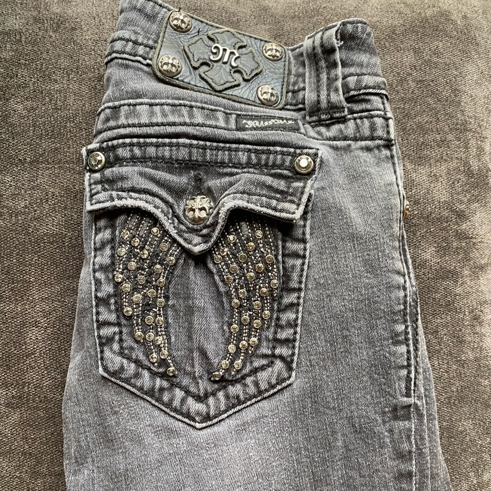 Miss me wing pocket skinny jeans